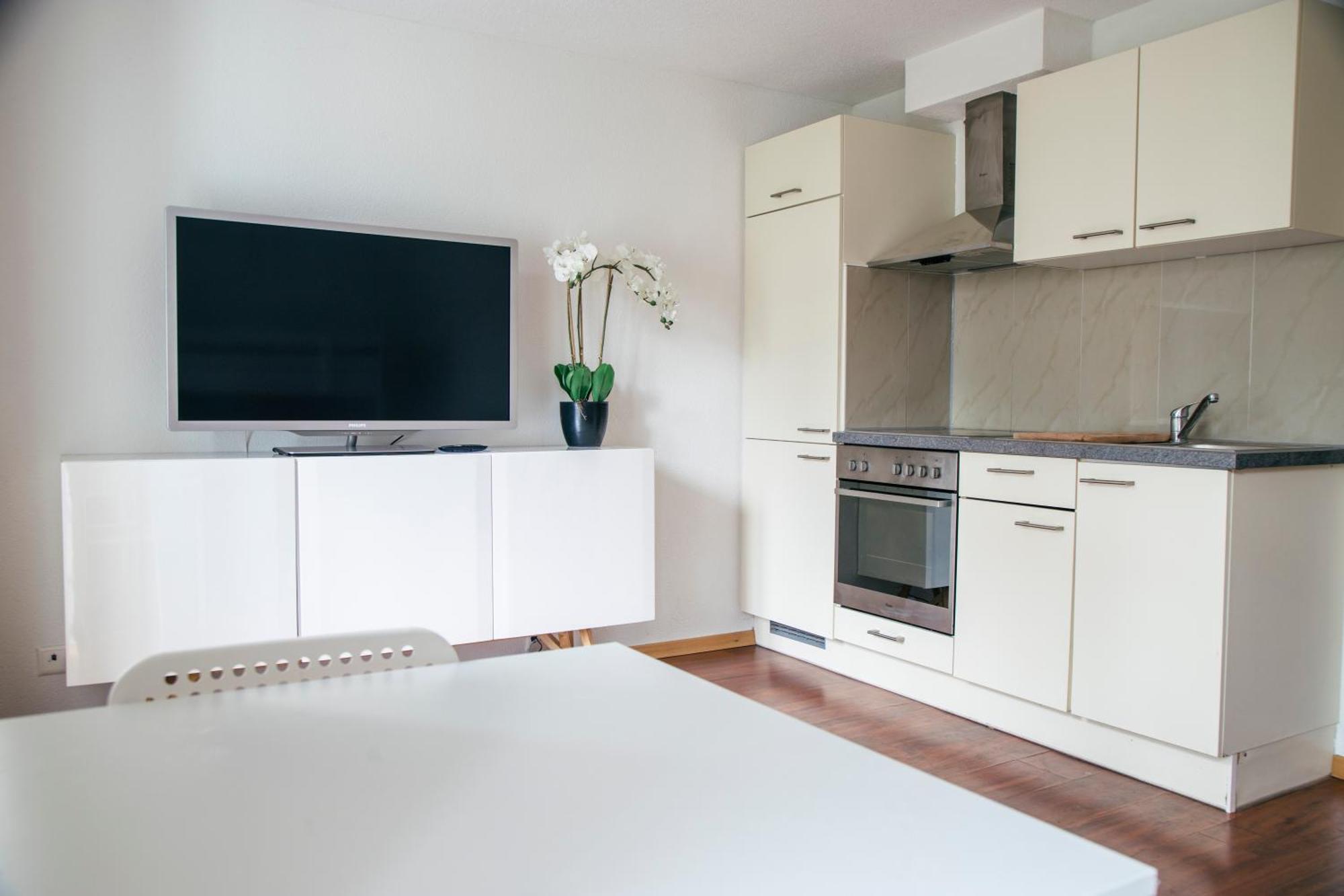 Nimbuzzz Apartments Unterseen Ngoại thất bức ảnh