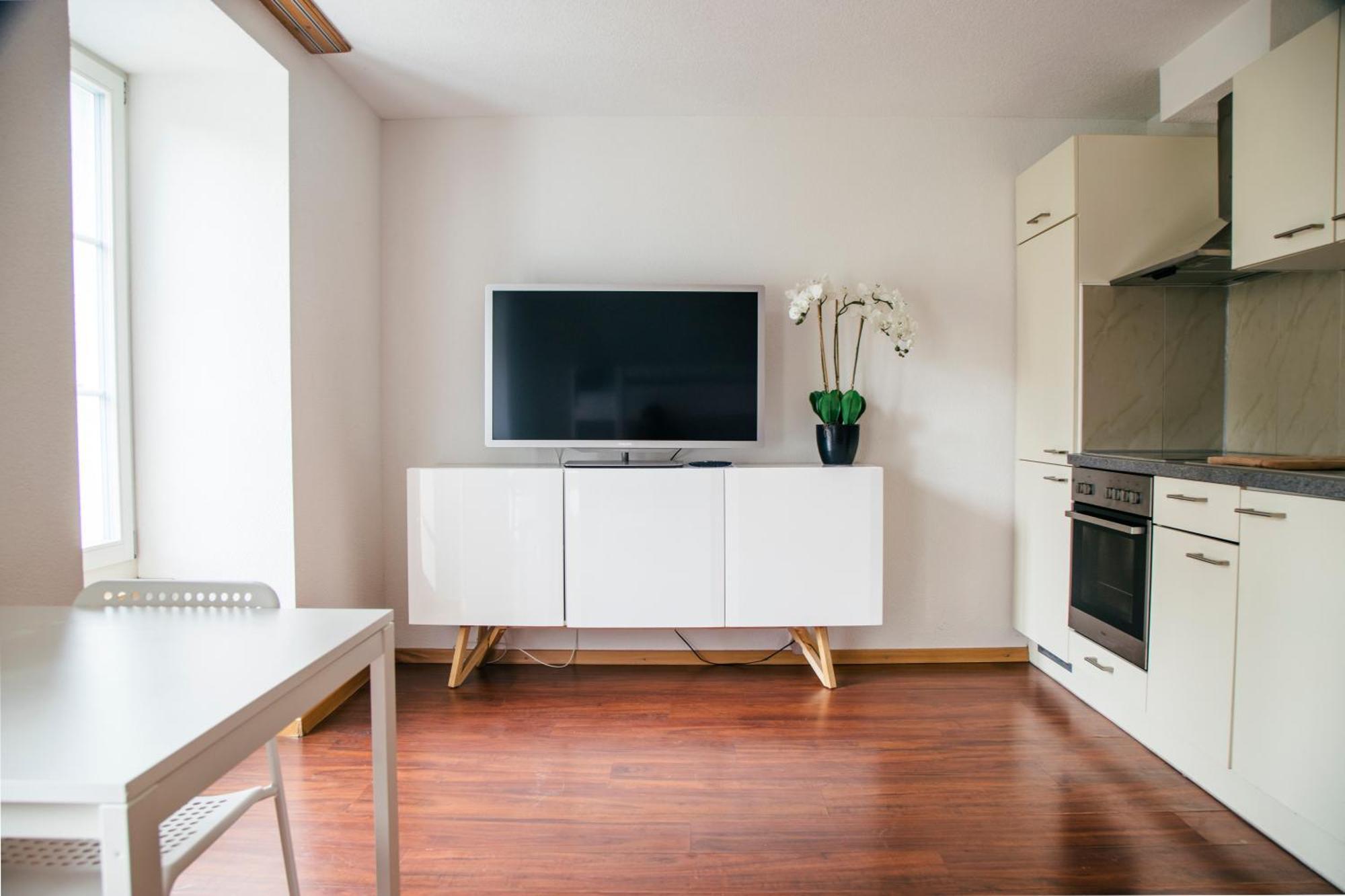 Nimbuzzz Apartments Unterseen Ngoại thất bức ảnh
