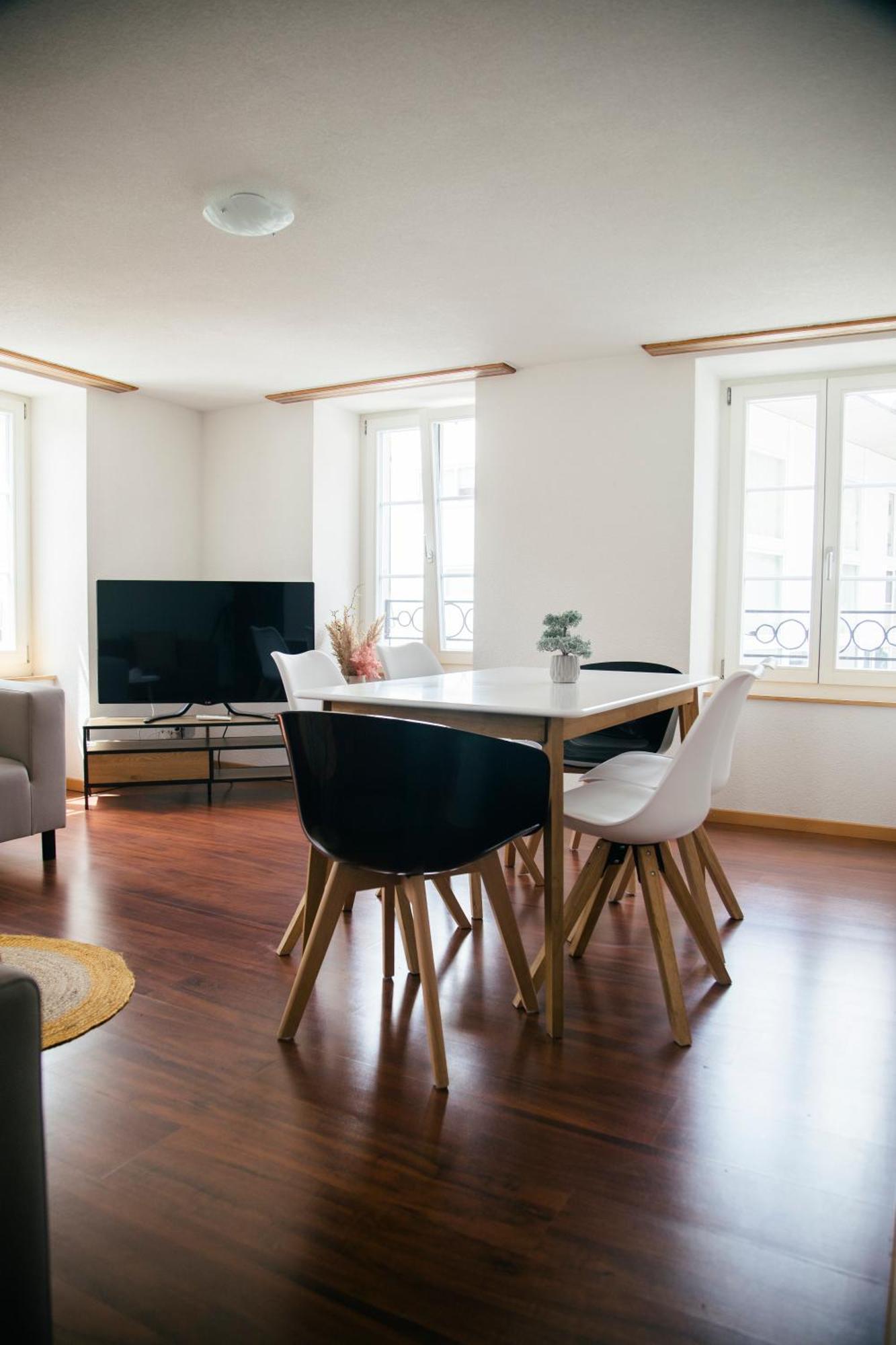 Nimbuzzz Apartments Unterseen Ngoại thất bức ảnh
