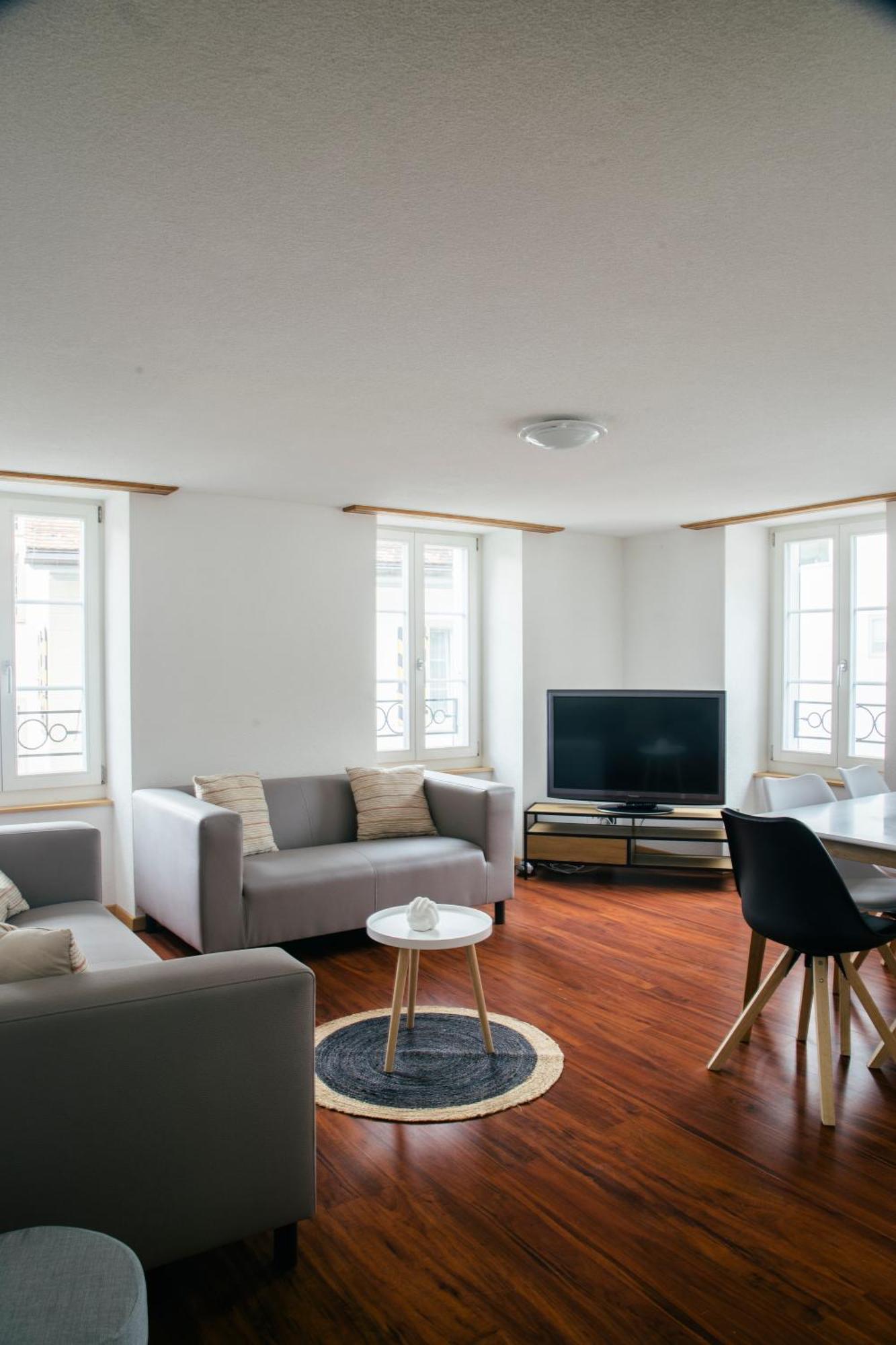 Nimbuzzz Apartments Unterseen Ngoại thất bức ảnh