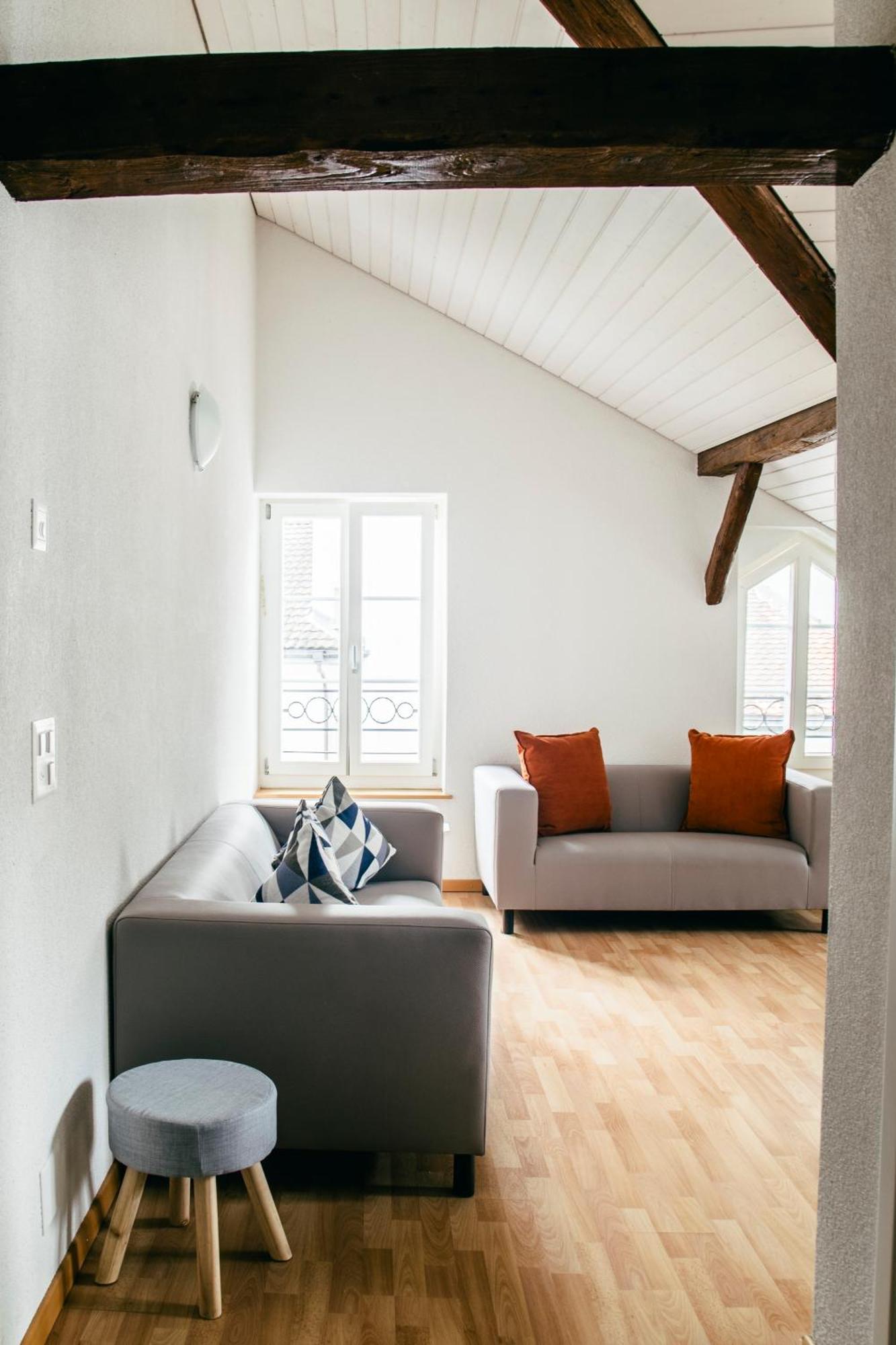 Nimbuzzz Apartments Unterseen Phòng bức ảnh